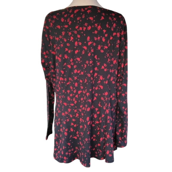 Lane Bryant Long Sleeve Stretchy Black Red Floral Pattern Blouse Size 14/16 - Picture 4 of 7